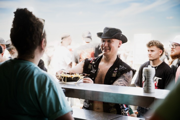 In beeld: kleurrijke gerechten, F&B in het zwart